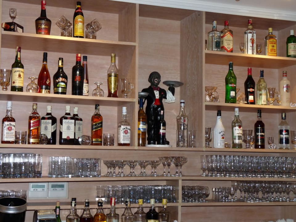 Bar - A I tip top  Alba Queen Hotel