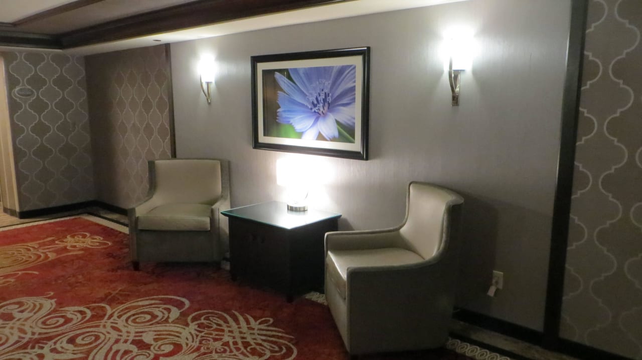 Sitzecke auf dem Etagenflur The Orleans Hotel & Casino