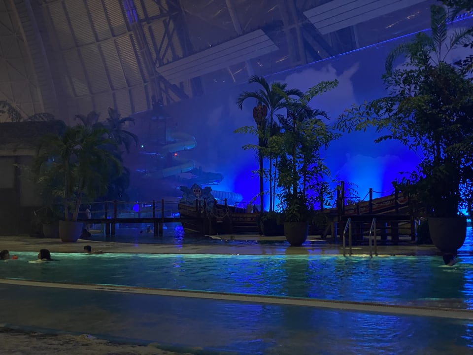 Strand Tropical Islands Resort