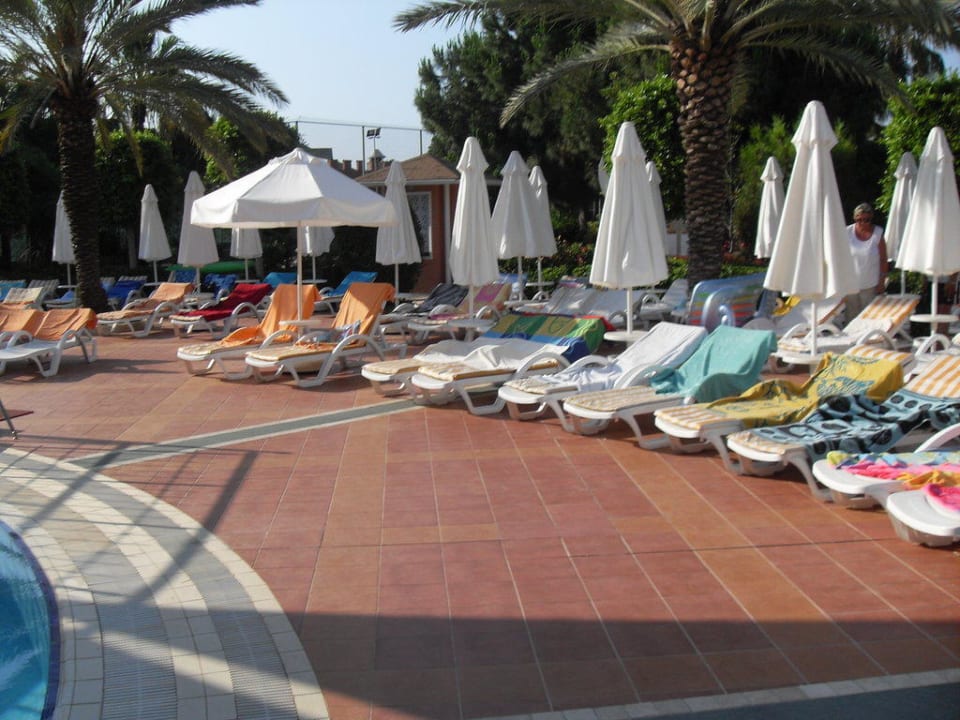 Am Morgen 7:00 Uhr Insula Resort & Spa