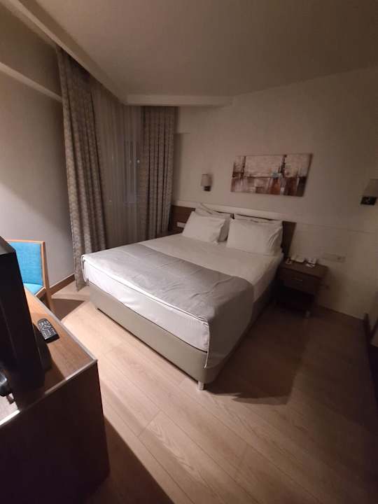 Zimmer Grand Park Lara Hotel