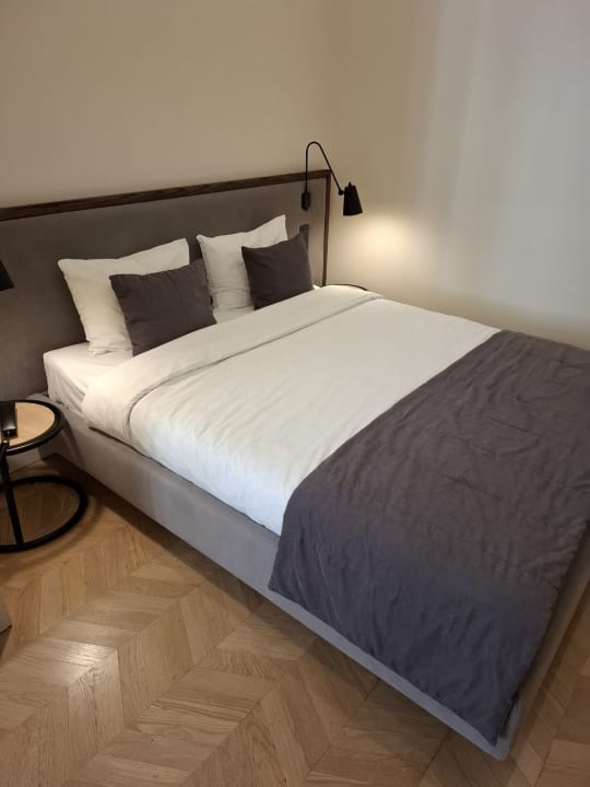 Zimmer On The Square Guesthouse