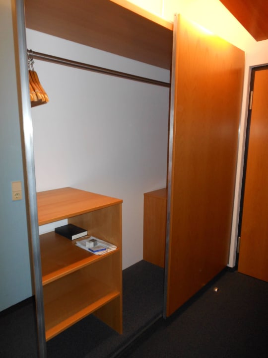 Schiebetürenschrank SEEhotel Friedrichshafen