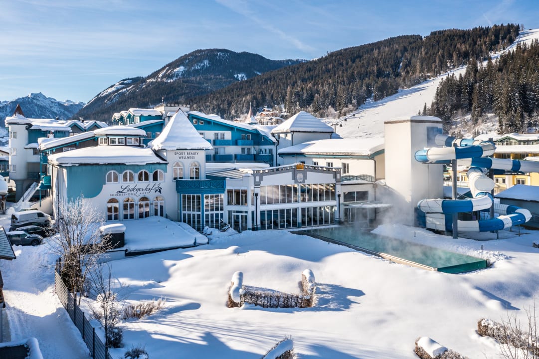 Außenansicht Schlosshotel Lacknerhof
