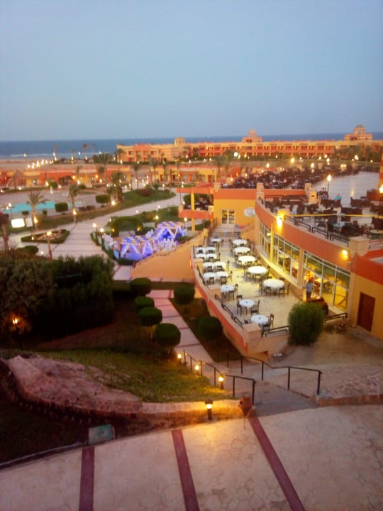 Außenansicht Malikia Resort Abu Dabbab