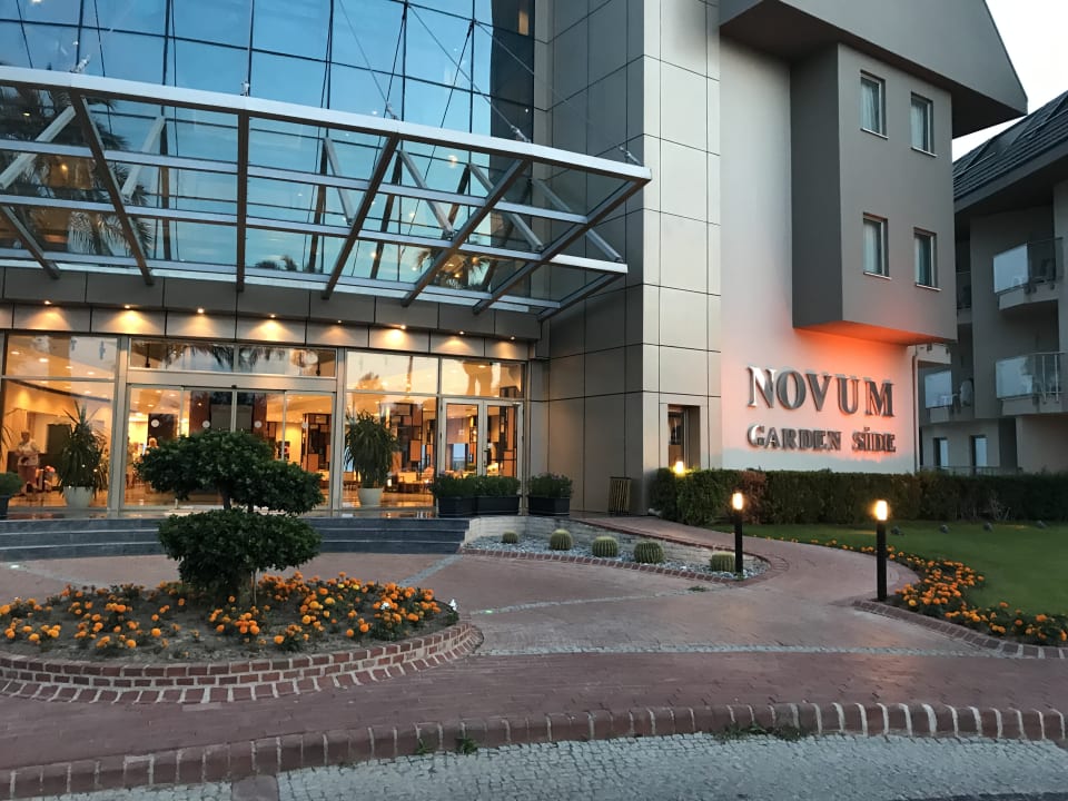 Lobby Hotel Novum Garden Side