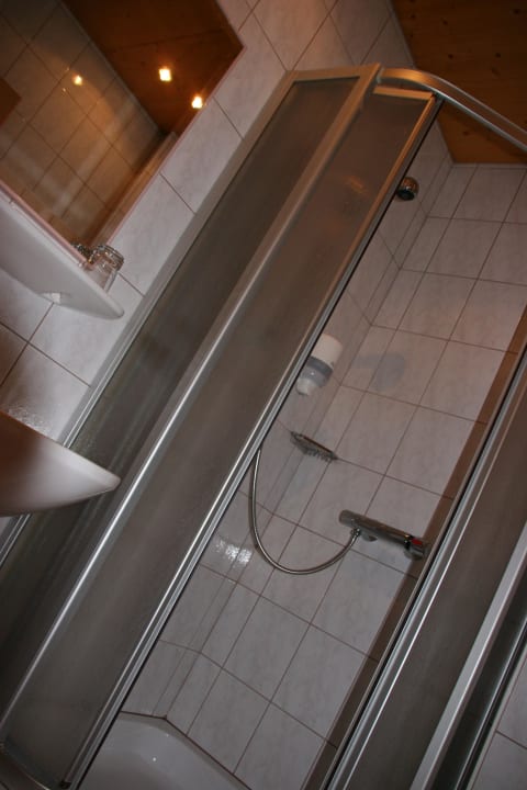 Bad/Dusche Mohnhotel & Bergwirt Schrammel