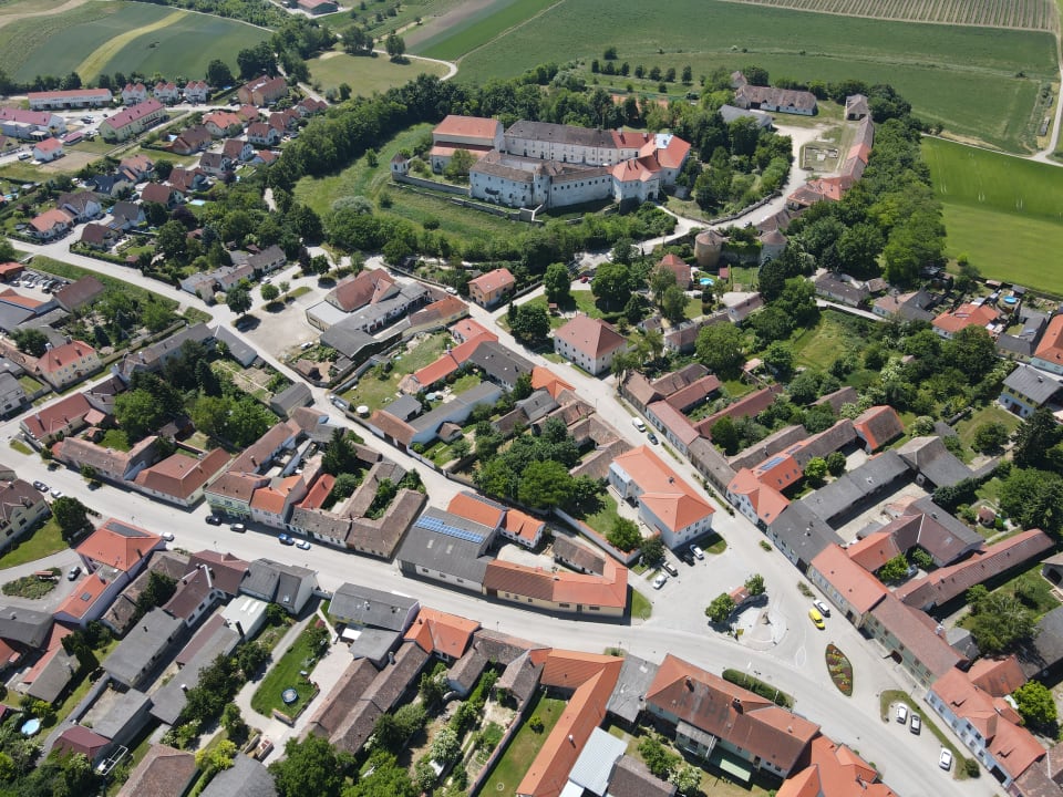 Außenansicht Schlosshotel Mailberg