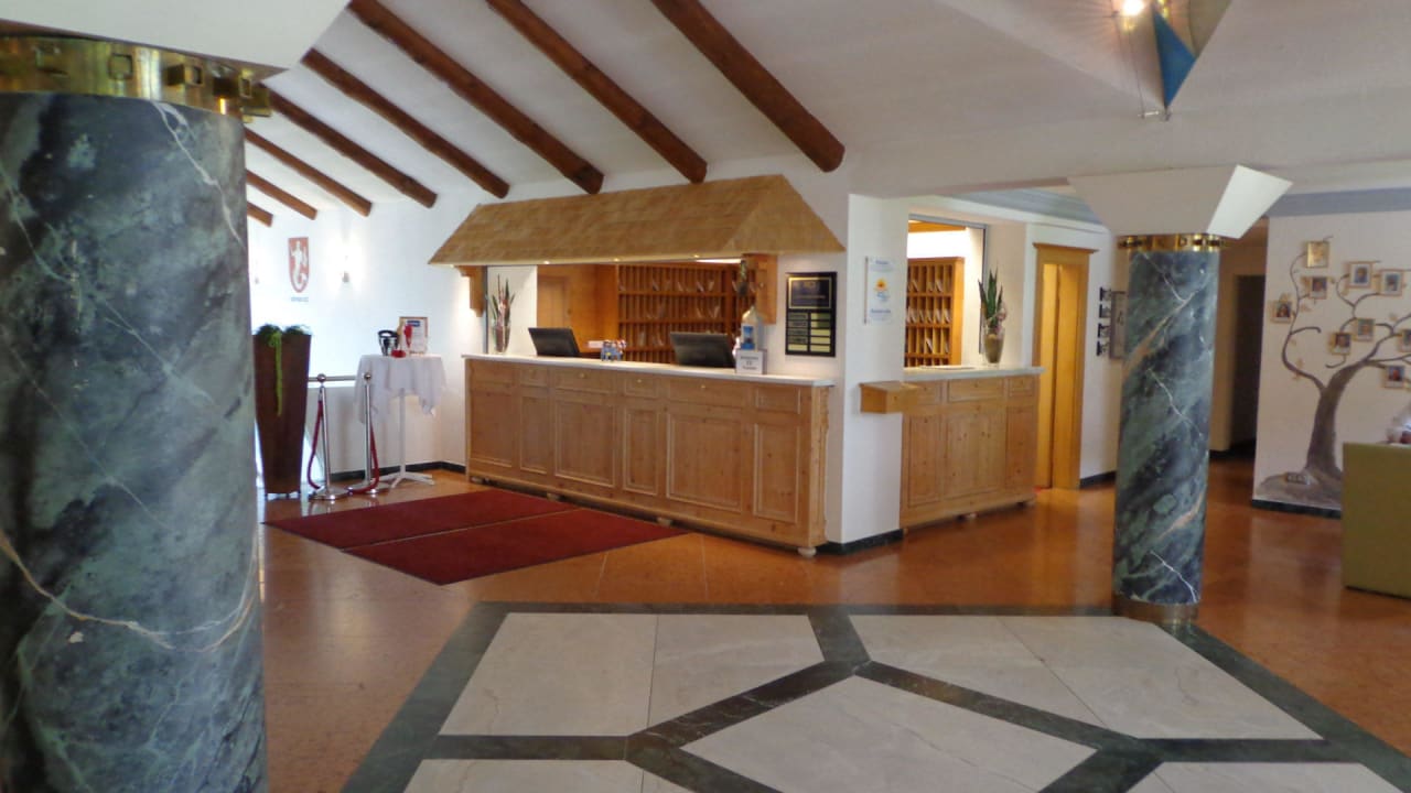 Rezeption MONDI Resort Oberstaufen