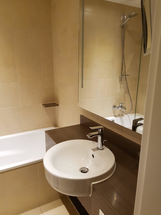 Bad Hotel Goldener Knopf