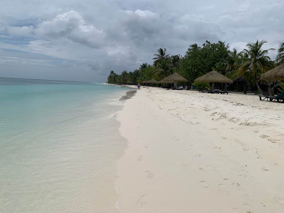 Strand Kuredu Island Resort & Spa