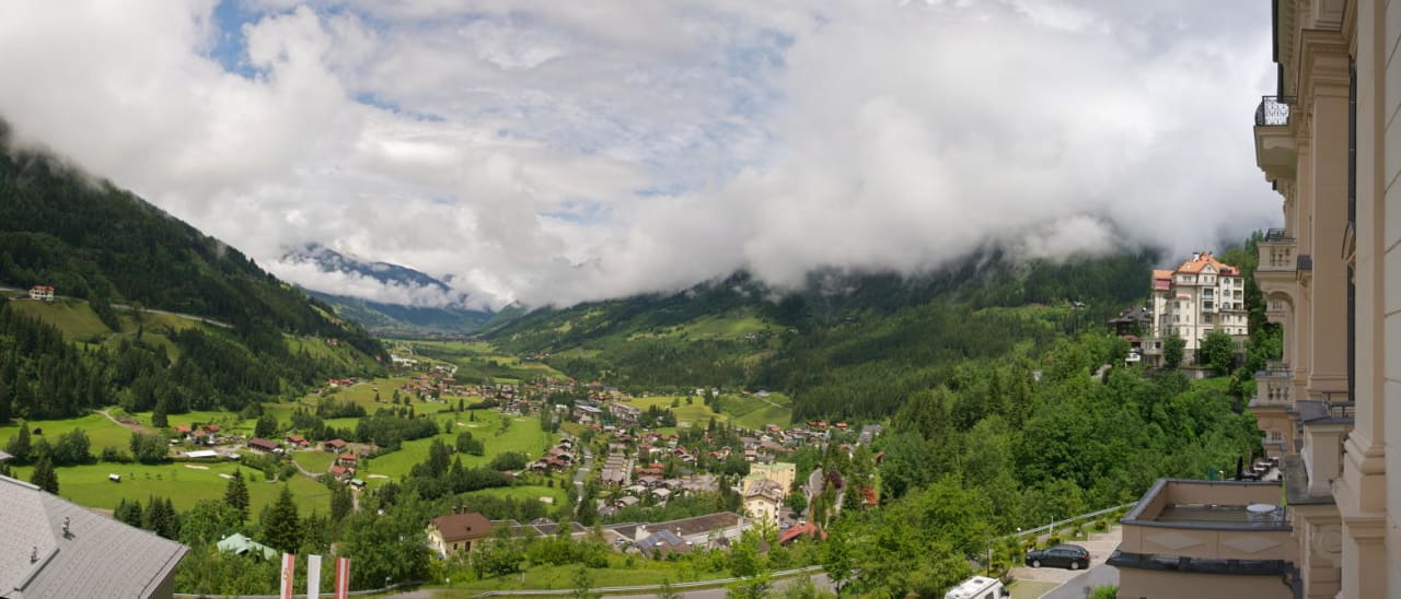 Uitzicht vanaf hotelkamer Hapimag Resort Bad Gastein