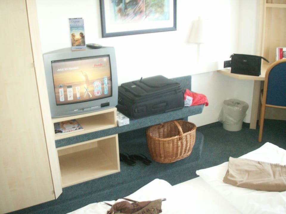 Teil Zimmeransicht IntercityHotel Rostock