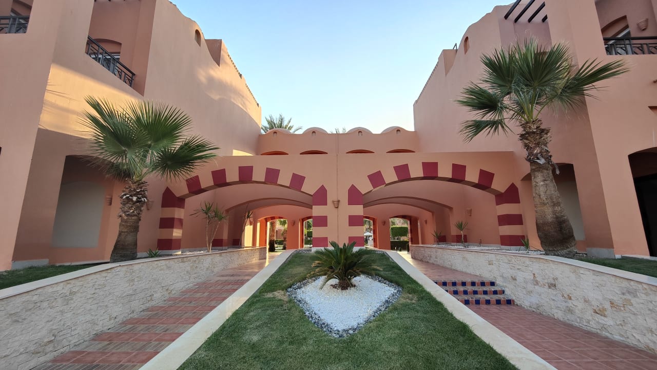 Außenansicht Jaz Makadi Oasis Resort
