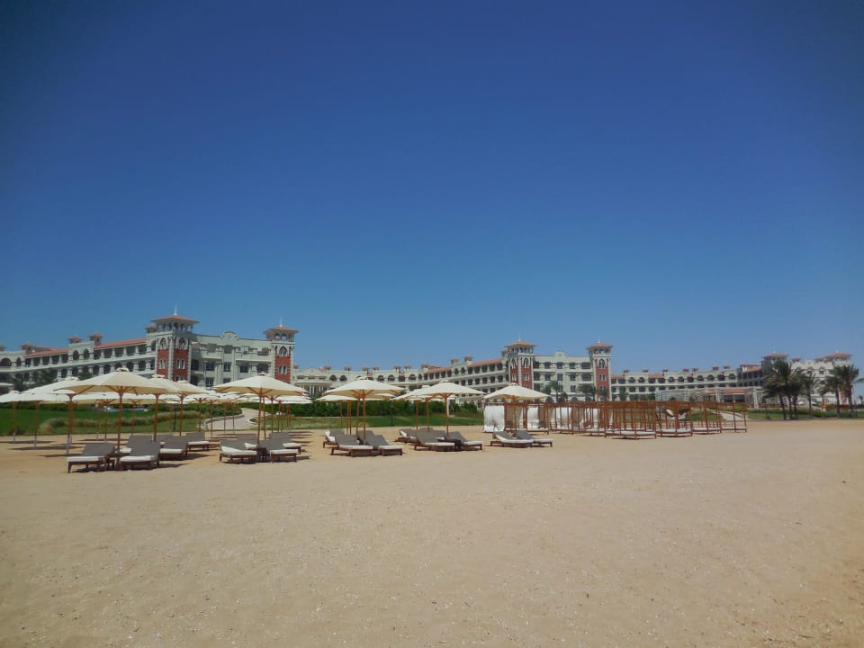 Vue de l hotel de sa plage Baron Palace Sahl Hasheesh
