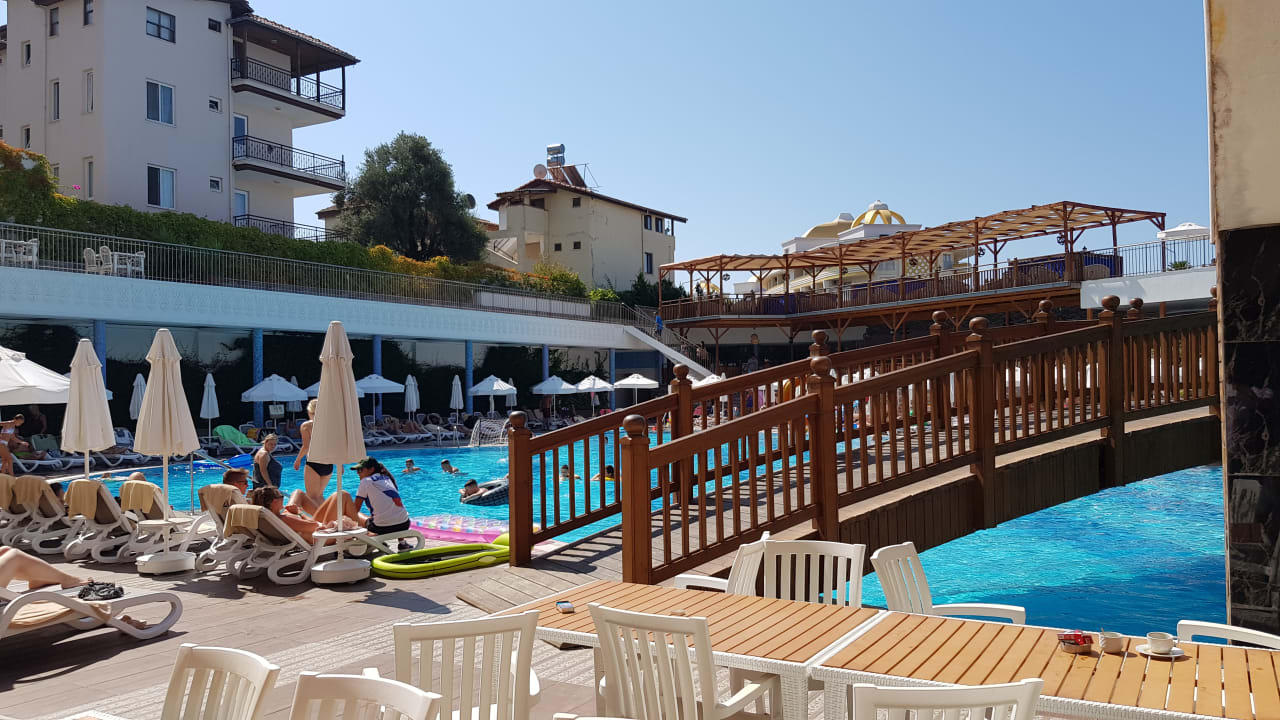 Pool Dream Family Club