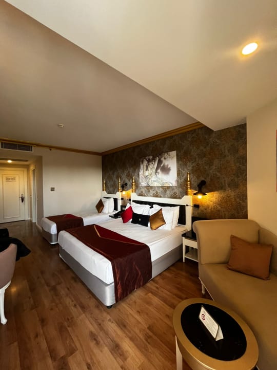Zimmer Mary Hotel Side