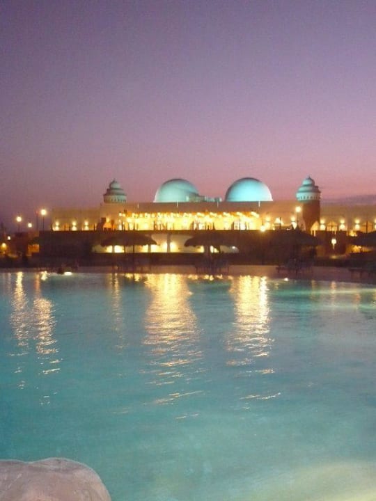 Ausblick beim Spaziergang zum Dinner Hotel Gorgonia Beach Resort