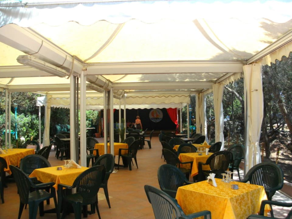 Restaurant am Strand Park Hotel Porto Istana