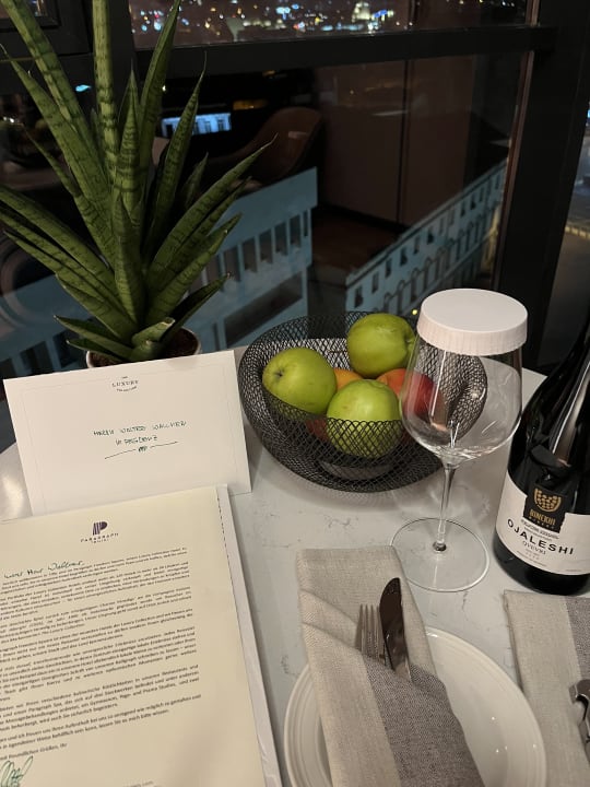 Zimmer Paragraph Freedom Square, a Luxury Collection Hotel