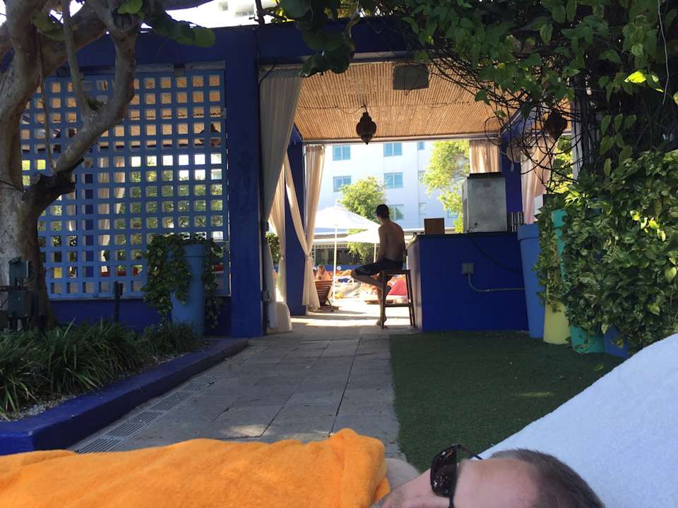 Pool Hotel The Shore Club