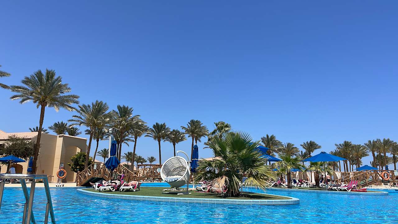 Pool Cleopatra Luxury Resort Makadi Bay