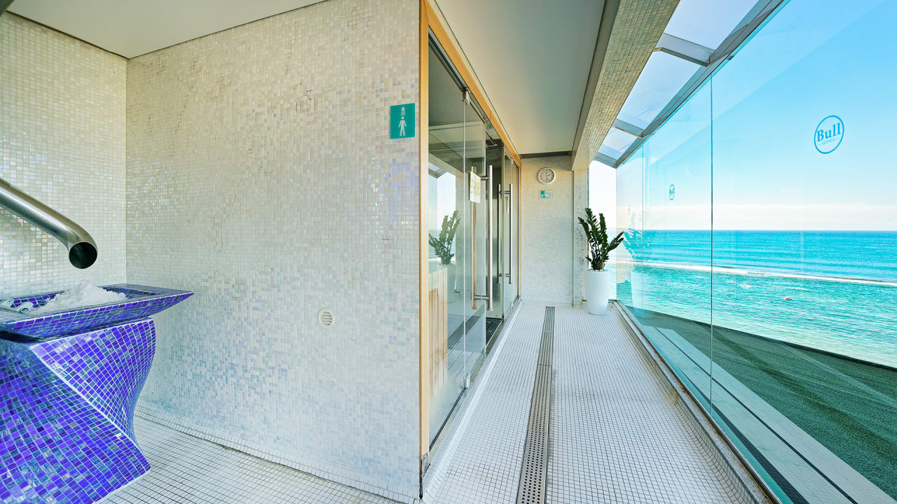 Zimmer Bull Reina Isabel & Spa