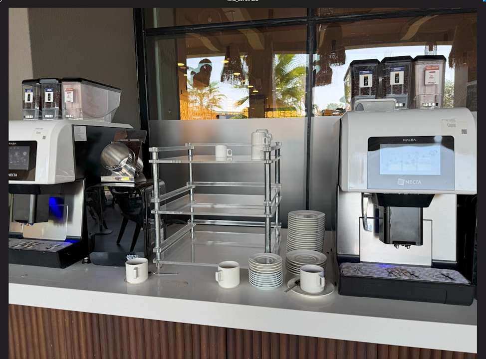 Gastro Jacaranda Luxury Resort