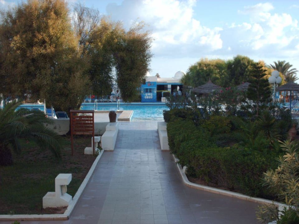 Auf dem Weg zu Strand Calimera Yati Beach