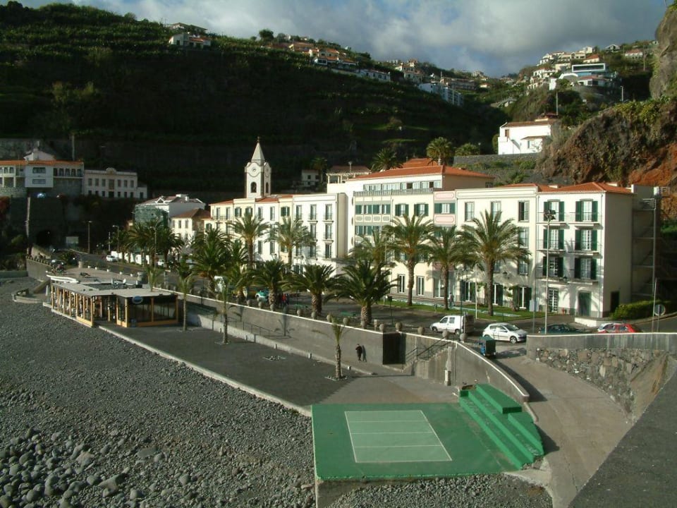 Hotelansicht mit "Strand" Enotel Sunset Bay