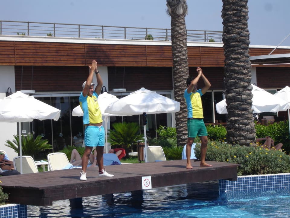 Club Dance  Sunis Evren Beach Resort Hotel & Spa