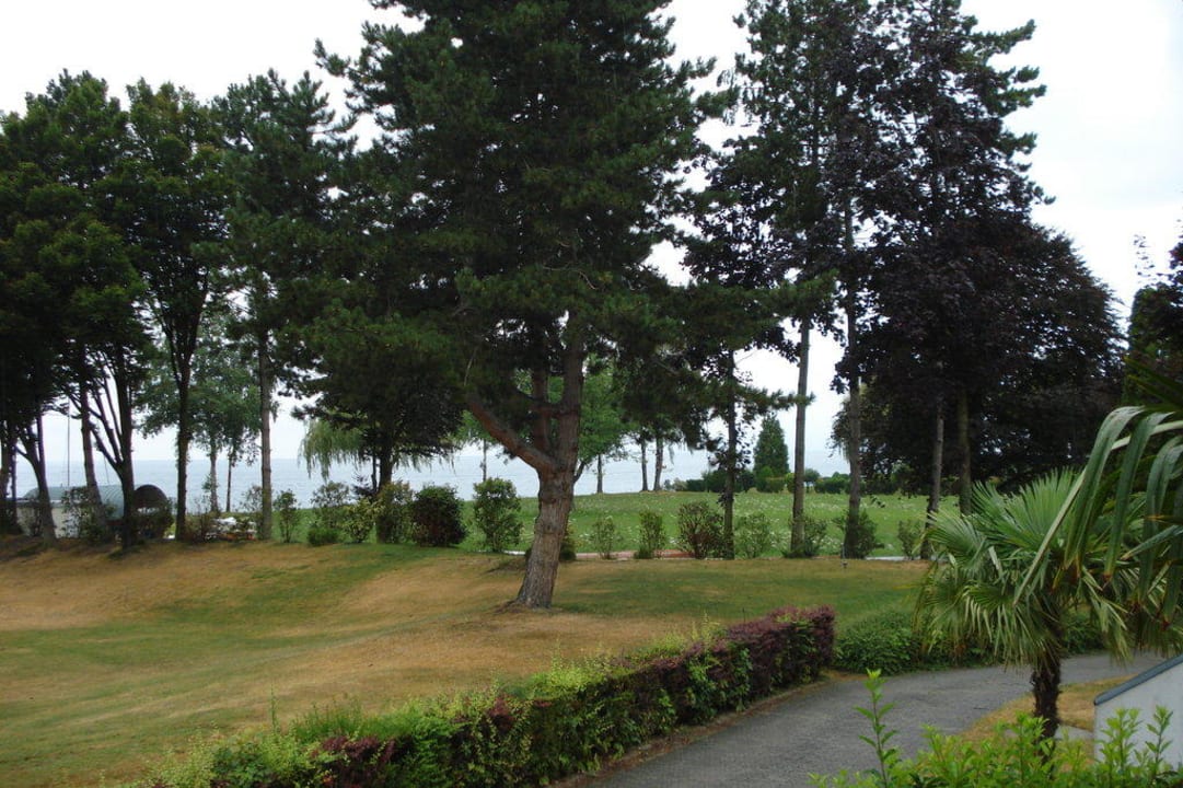 Rechte Begrenzung des Hotelstrandes Hotel Rive Bleue La Lagune