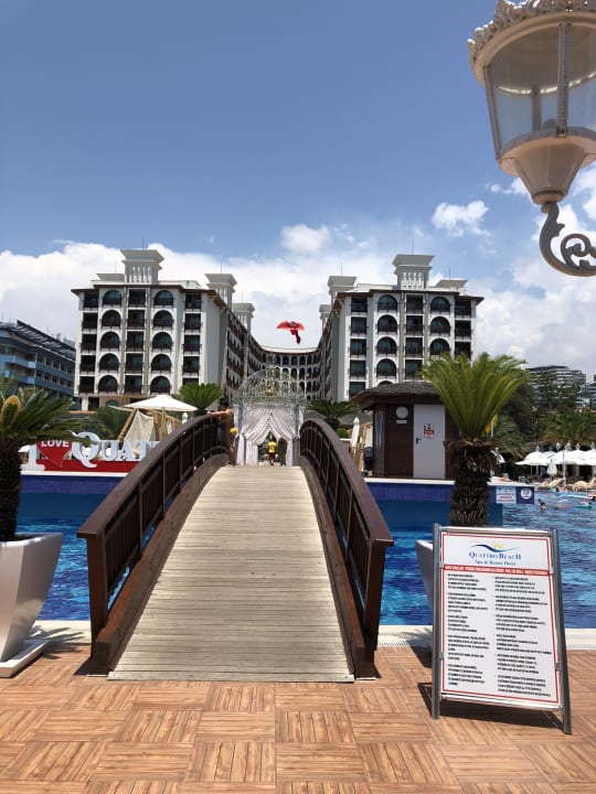 Außenansicht Quattro Beach Spa & Resort