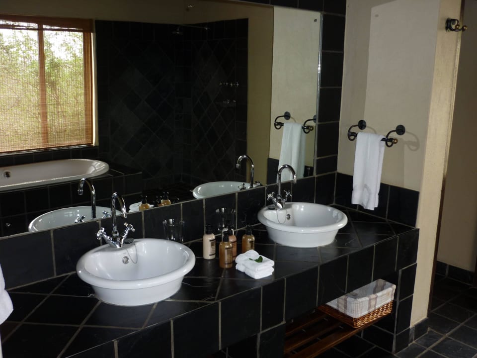 Bad Hitgeheim Country Lodge & Eco Reserve