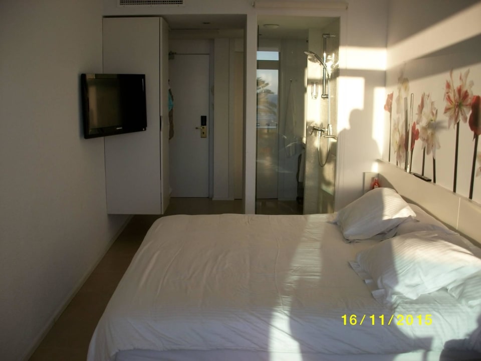 Genug Platz zum Schlafen!! Iberostar Waves Bahia de Palma