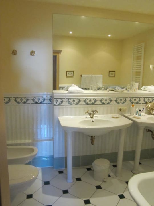 Doppelwaschtisch in Bad  Rugard Thermal Strandhotel