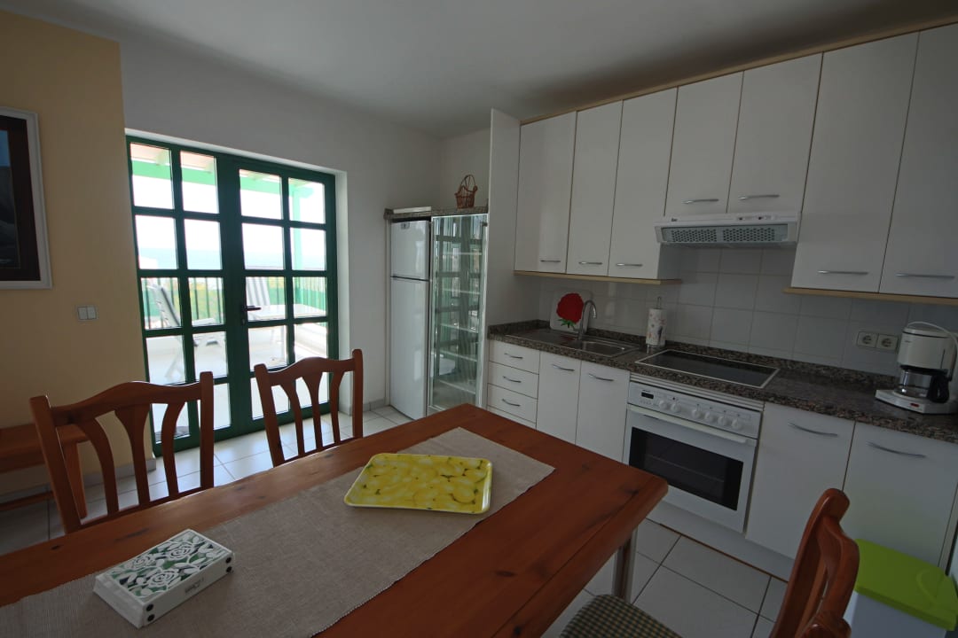 Zimmer IVV.SL Ferienhaus Sargo 6OG