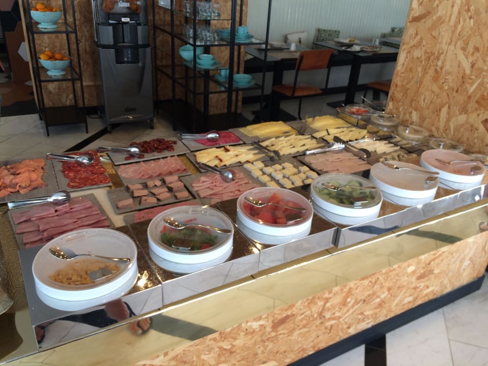 Frühstück Hotel Gold by Marina