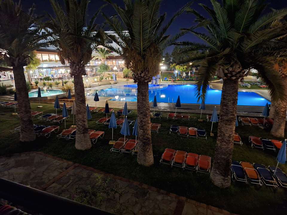 Pool TUI SUNEO Chrissi Amoudia