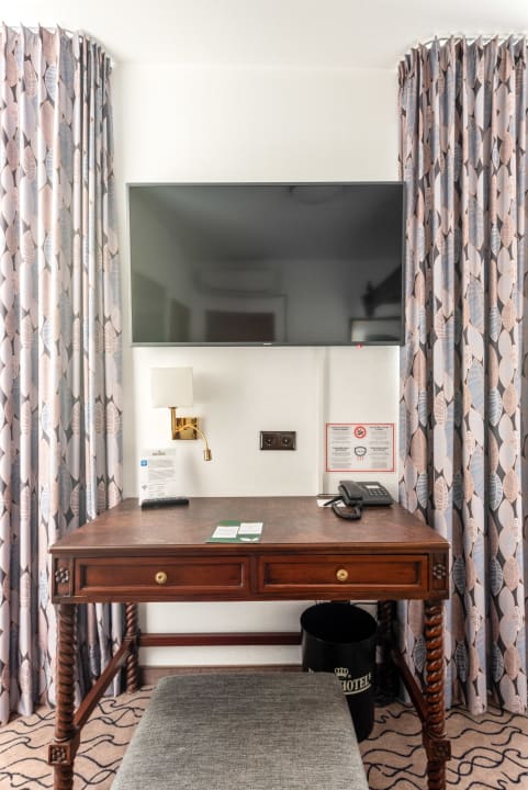 Zimmer King's Hotel Center