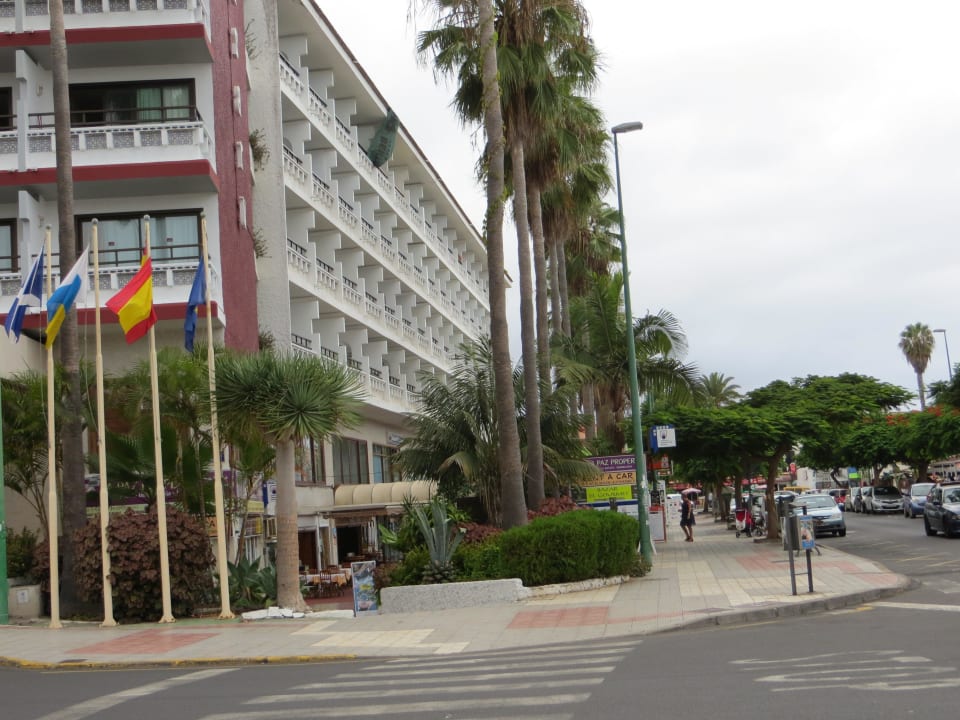 Relativ ruhige Seitenstrasse Apartamentos Masaru