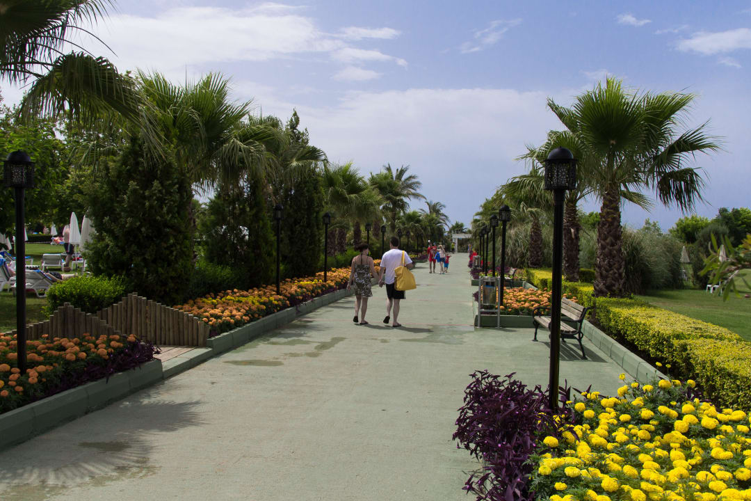 Weg zum Strand Trendy Aspendos Beach Hotel