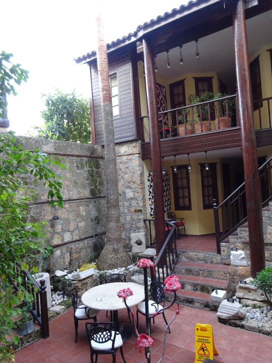 Innenhof Alp Pasa Hotel - Special Class