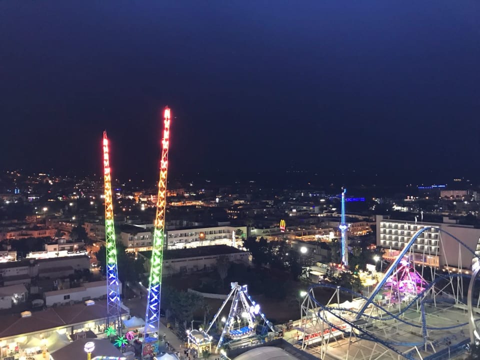 Ausblick Napa Mermaid Hotel & Suites