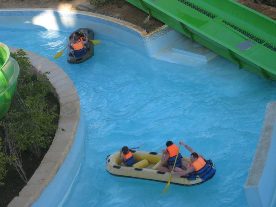 Bootfahren Titanic Beach Spa & Aqua Park