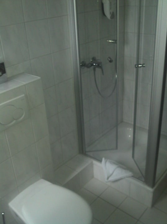 Dusche und WC Hotel Luisenhof