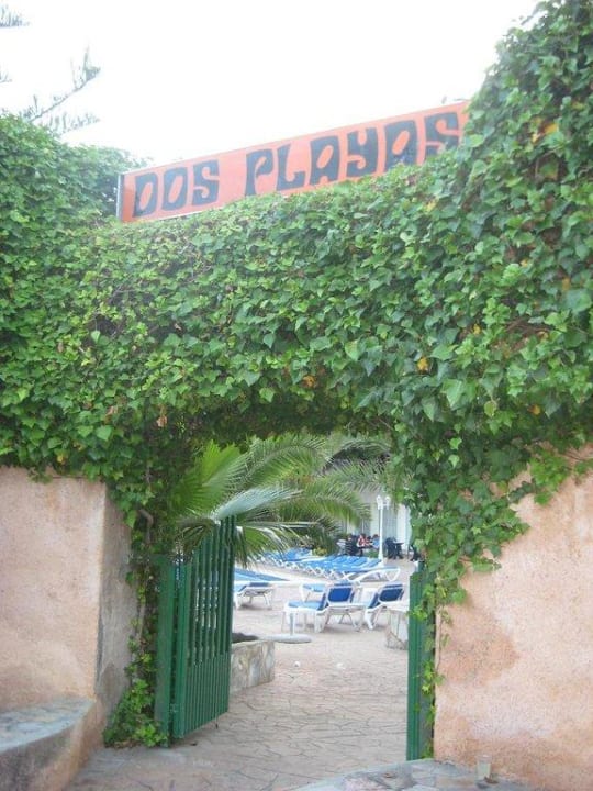 Nebeneingang von der Straße zum Pool THB Dos Playas - Adults only