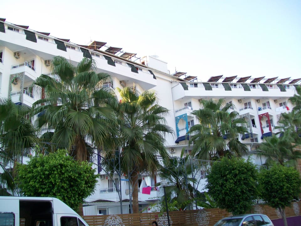 Widok z ulicy Club Hotel Anjeliq