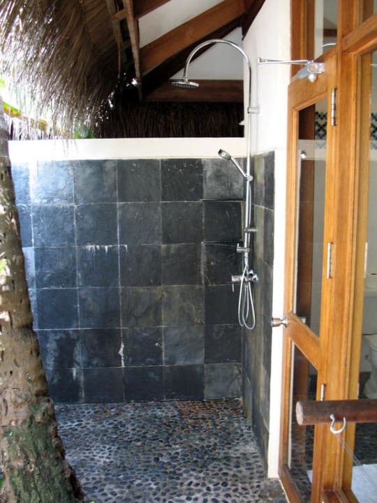 Dusche Kuramathi Maldives