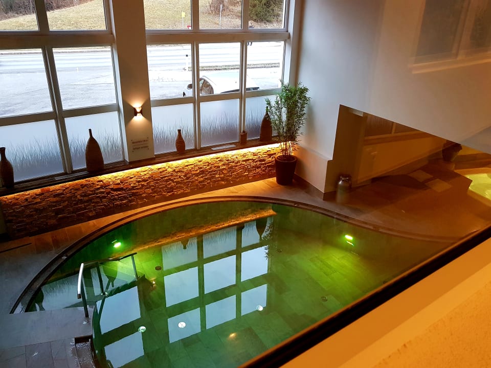 Pool Wellnessresort Vier Jahreszeiten